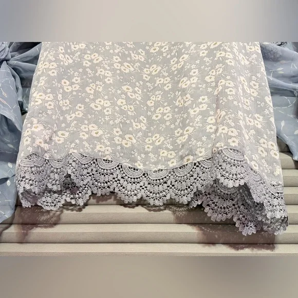 Maurices Light Blue Floral Kimono Top - Picture 4 of 5